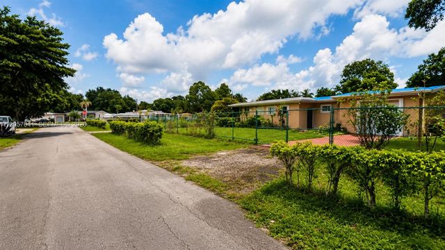 14920 NW 12th Avenue, Miami, FL 33168