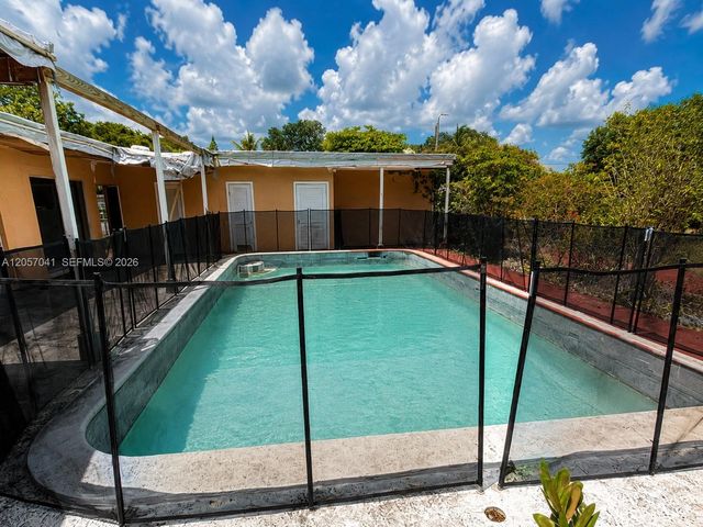14920 NW 12th Avenue, Miami, FL 33168
