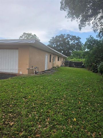 14920 NW 12th Avenue, Miami, FL 33168