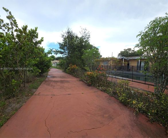 14920 NW 12th Avenue, Miami, FL 33168