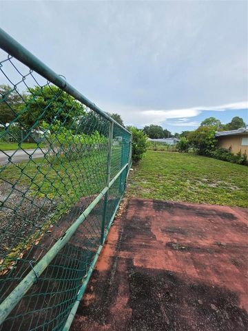 14920 NW 12th Avenue, Miami, FL 33168