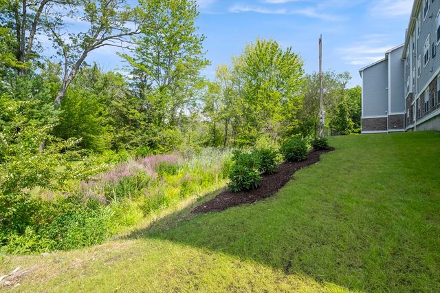 36 Old Louisquisset Pike 101, North Smithfield, RI 02896