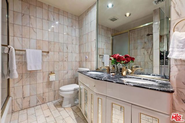 2801 Glendon Avenue, Los Angeles, CA 90064