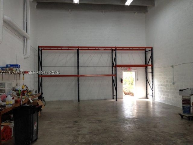 1650 NW 95th Ave, Doral, FL 33172
