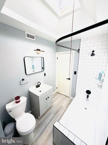 1654 E LYCOMING ST, Philadelphia, PA 19124