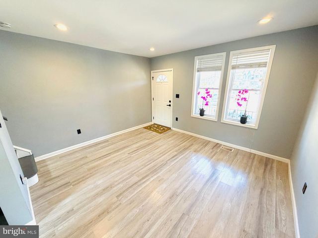 1654 E LYCOMING ST, Philadelphia, PA 19124