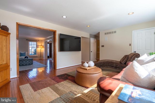 711 SIGNAL HILL RD, Dresher, PA 19025