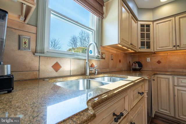 711 SIGNAL HILL RD, Dresher, PA 19025