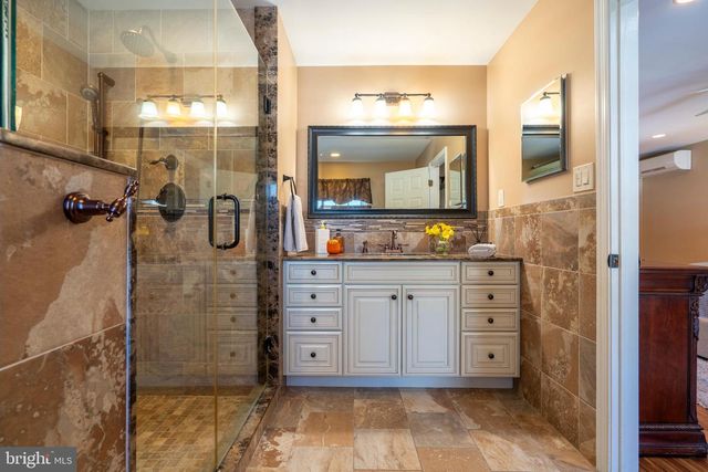 711 SIGNAL HILL RD, Dresher, PA 19025