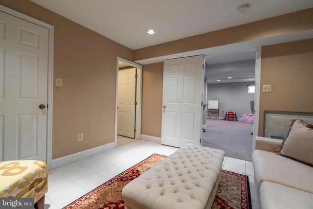 711 SIGNAL HILL RD, Dresher, PA 19025