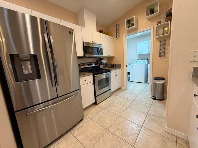 2204 SPARKLE LANE, North Port, FL 34286