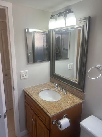 632 Saxony N, Delray Beach, FL 33446