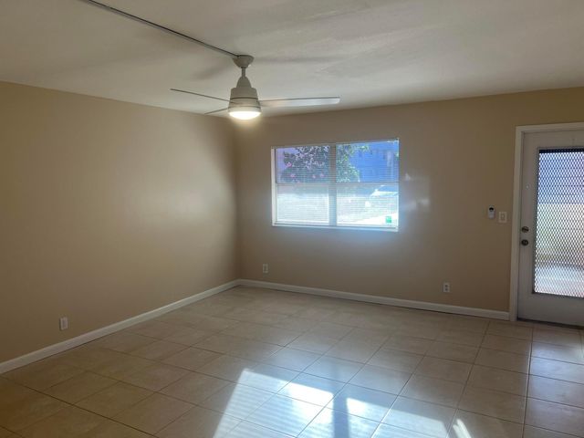 632 Saxony N, Delray Beach, FL 33446
