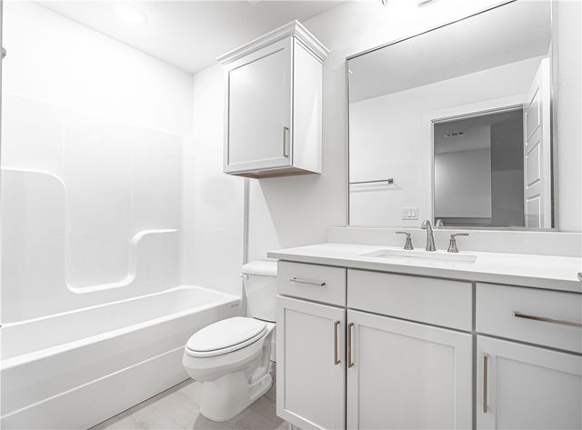 2675 SW Livingston Square 1, Bentonville, AR 72713