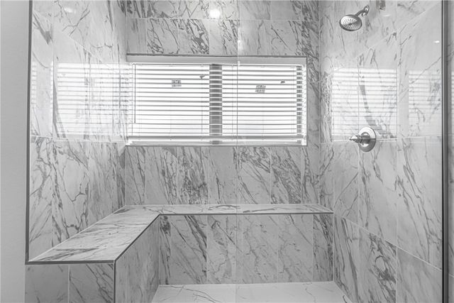 2675 SW Livingston Square 1, Bentonville, AR 72713