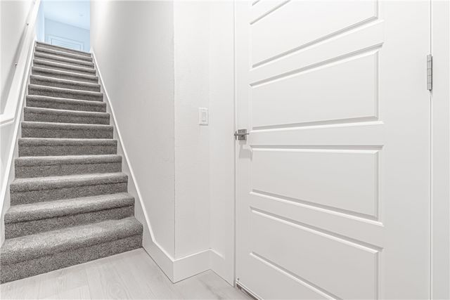 2675 SW Livingston Square 1, Bentonville, AR 72713