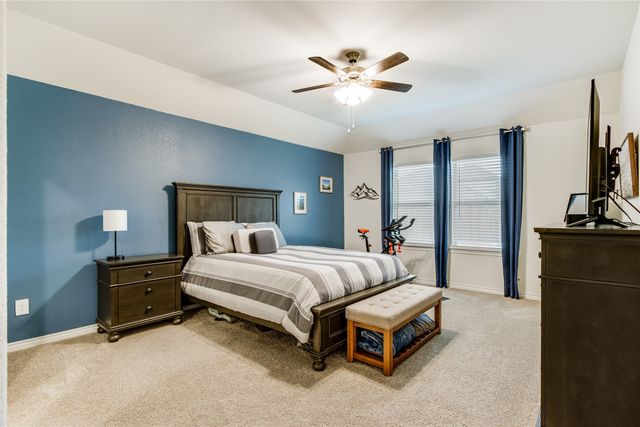 9733 Quail Pointe Road, Aubrey, TX 76227