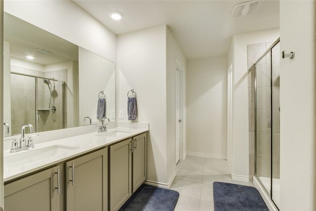 9733 Quail Pointe Road, Aubrey, TX 76227