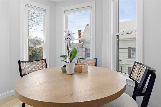 169 Chestnut St 2, Waltham, MA 02453