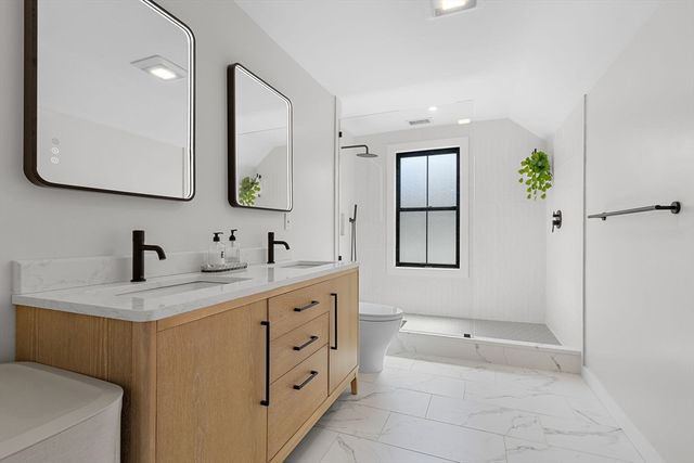 169 Chestnut St 2, Waltham, MA 02453