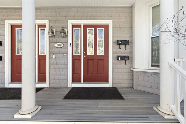 169 Chestnut St 2, Waltham, MA 02453