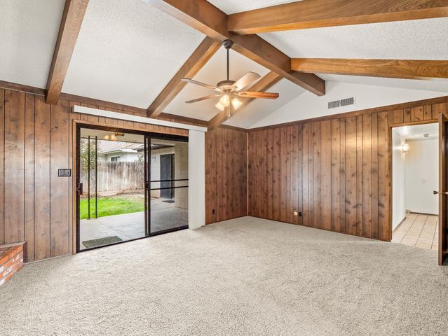 7607 N Gearhart Avenue, Fresno, CA 93720