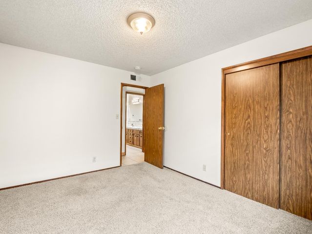 7607 N Gearhart Avenue, Fresno, CA 93720