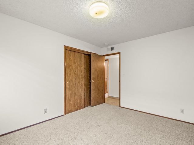 7607 N Gearhart Avenue, Fresno, CA 93720