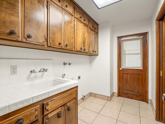 7607 N Gearhart Avenue, Fresno, CA 93720