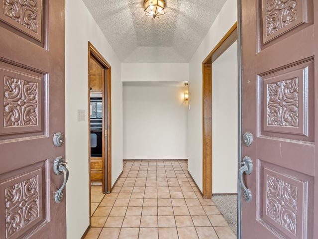 7607 N Gearhart Avenue, Fresno, CA 93720