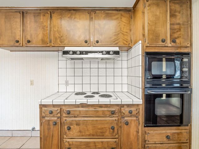 7607 N Gearhart Avenue, Fresno, CA 93720