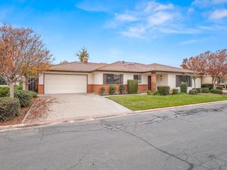 7607 N Gearhart Avenue, Fresno, CA 93720