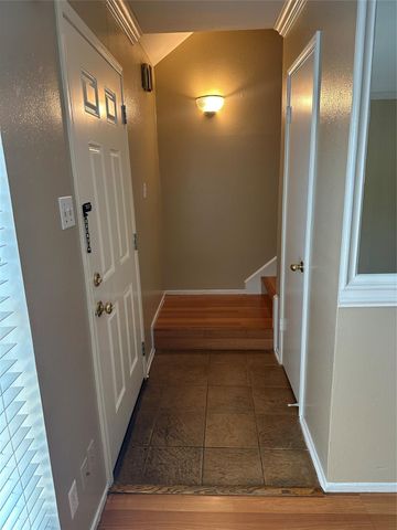 889 Wax Myrtle Lane, Houston, TX 77079