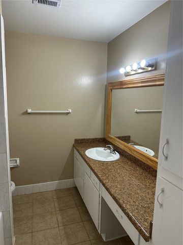 889 Wax Myrtle Lane, Houston, TX 77079