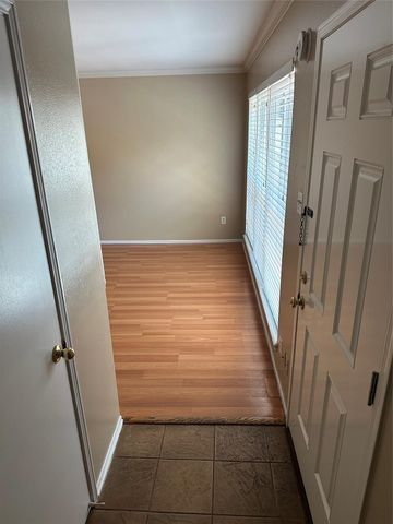 889 Wax Myrtle Lane, Houston, TX 77079