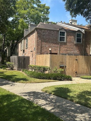 889 Wax Myrtle Lane, Houston, TX 77079