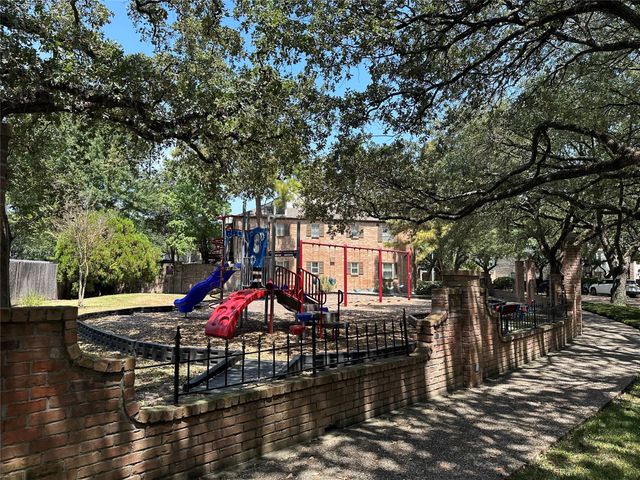889 Wax Myrtle Lane, Houston, TX 77079