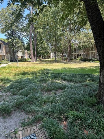 889 Wax Myrtle Lane, Houston, TX 77079