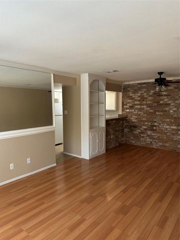 889 Wax Myrtle Lane, Houston, TX 77079