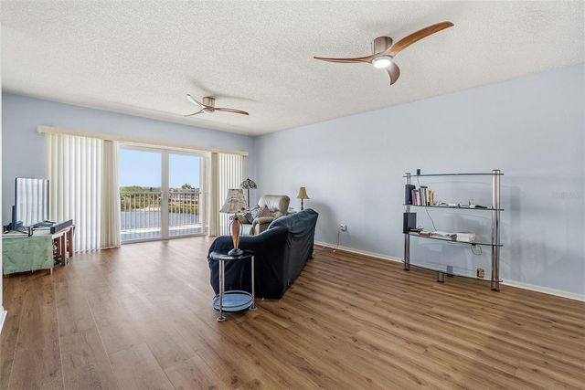 6551 SHORELINE DRIVE 6402, St Petersburg, FL 33708