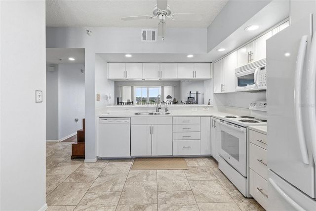6551 SHORELINE DRIVE 6402, St Petersburg, FL 33708