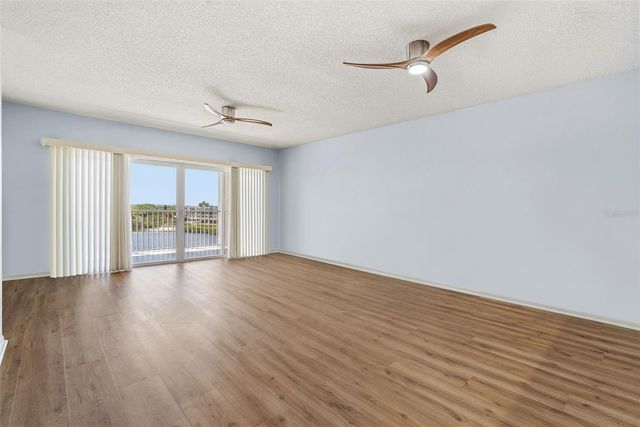 6551 SHORELINE DRIVE 6402, St Petersburg, FL 33708