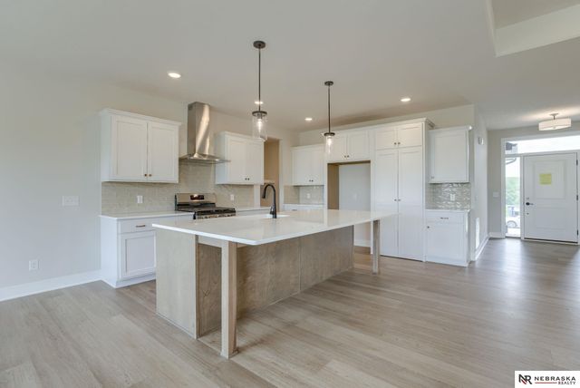 11004 N 172 Street, Bennington, NE 68007