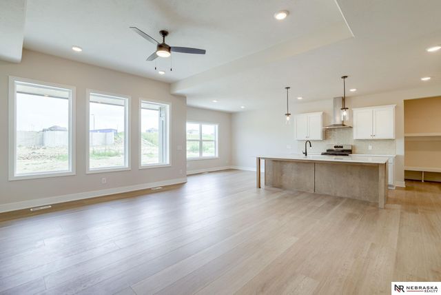 11004 N 172 Street, Bennington, NE 68007