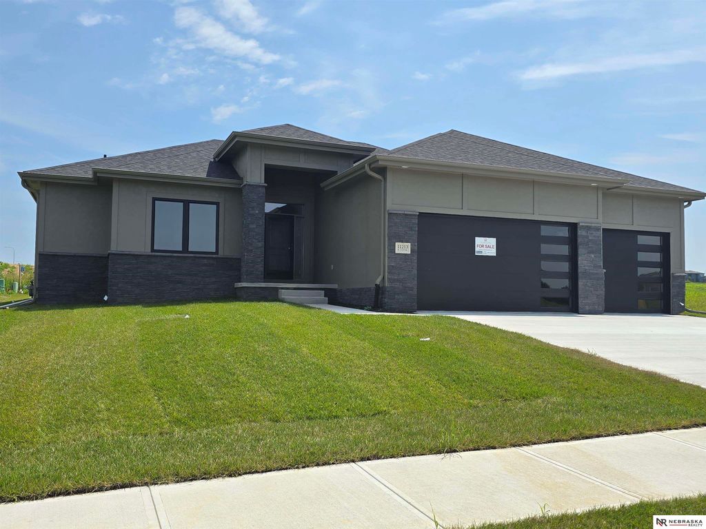 11004 N 172 Street, Bennington, NE 68007
