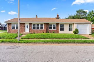 1827 Switzer Avenue, St Louis, MO 63147