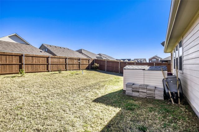 3216 Blossom Trail, Crandall, TX 75114