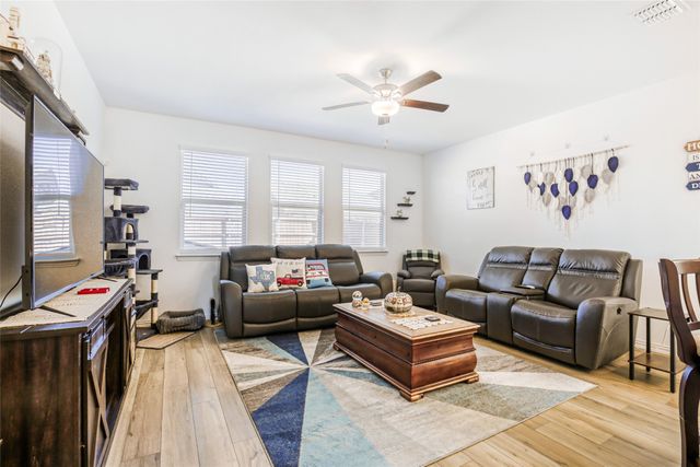 3216 Blossom Trail, Crandall, TX 75114