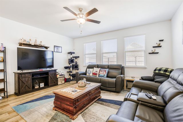 3216 Blossom Trail, Crandall, TX 75114