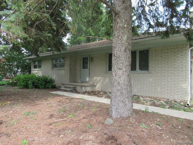 50300 North Avenue, Macomb, MI 48042